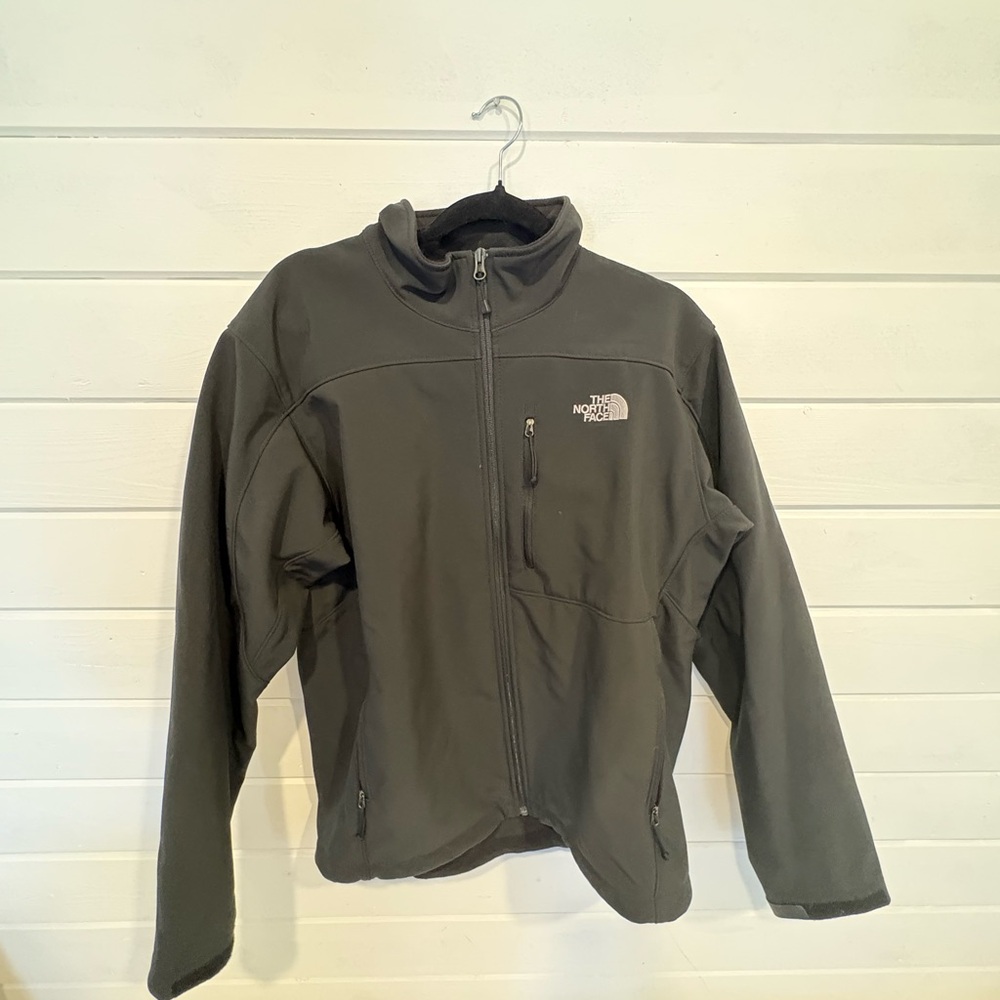 The North Face Black Performance Jacket for Outdoor Adventures